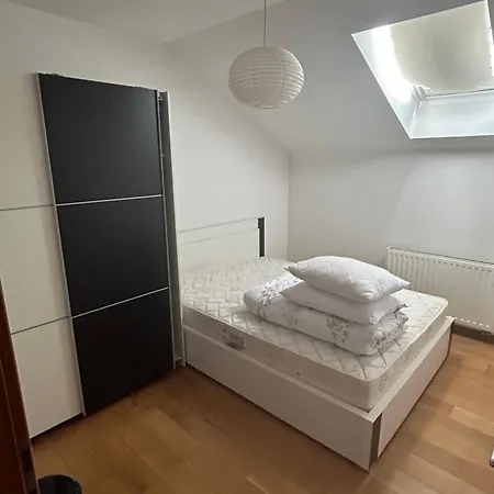 아파트 Two Bedroom 사라예보